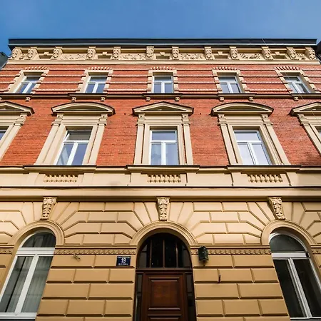Apartment Attractive Oldtown Near Thetrain Station *